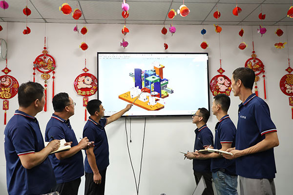 做好型材拉彎每一個(gè)關(guān)鍵工藝，熱誠(chéng)服務(wù)于每一個(gè)客戶！