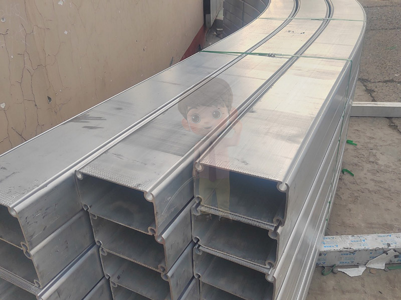 山海關拉彎加工在建筑與機械制造中的重要性：推動行業(yè)發(fā)展的新動力
